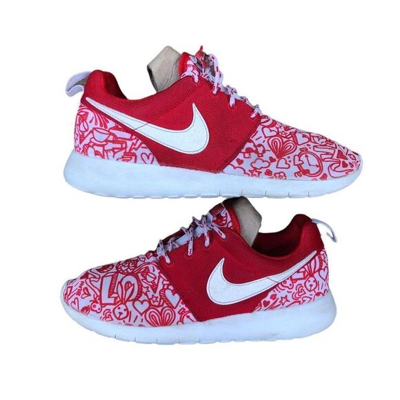 RARE 2015 Nike Roshe One Print GS 'Valentines Day' Size 7.5 - Picture 7 of 16